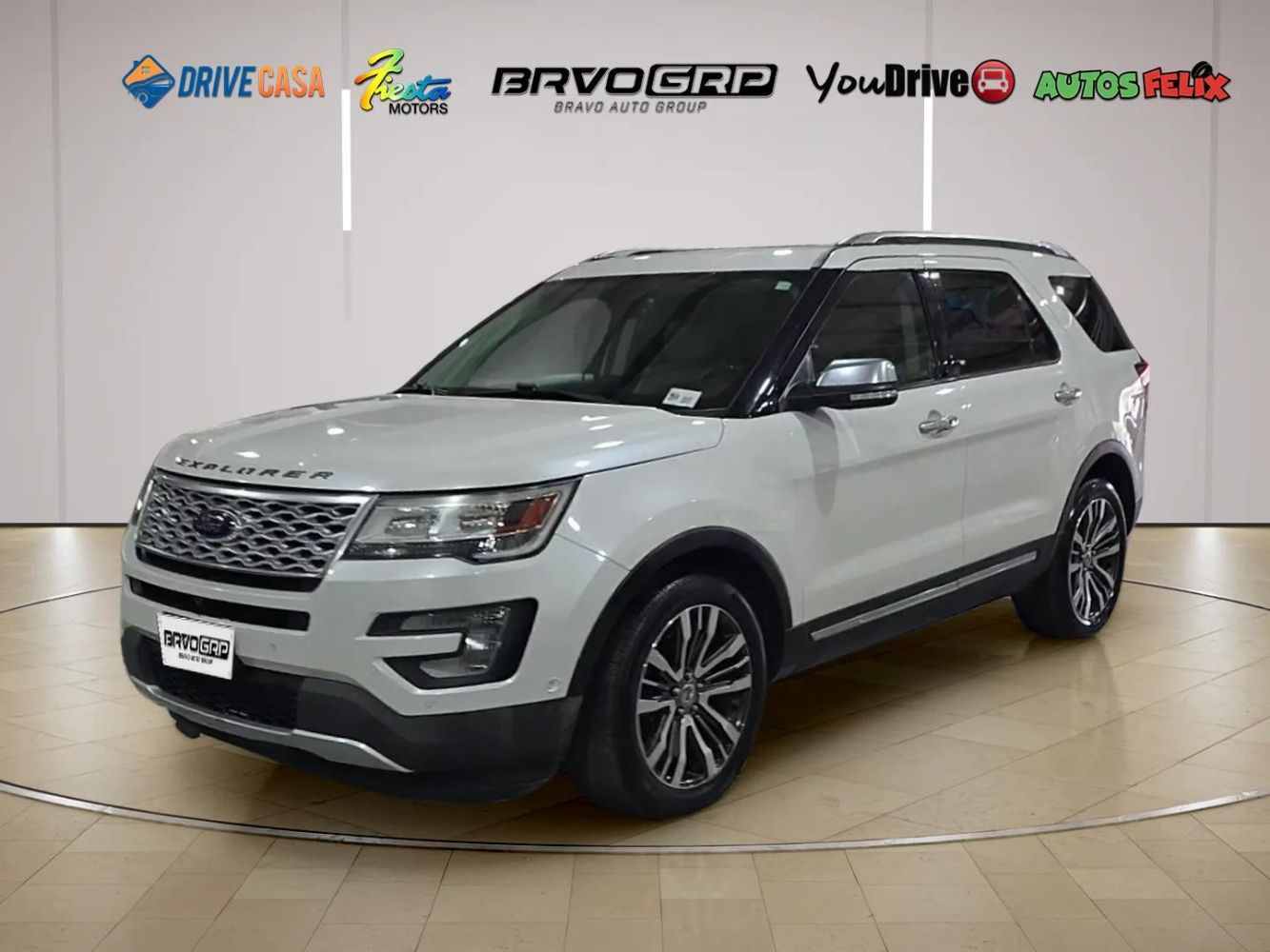 2017 Ford Explorer Platinum 4WD's photo