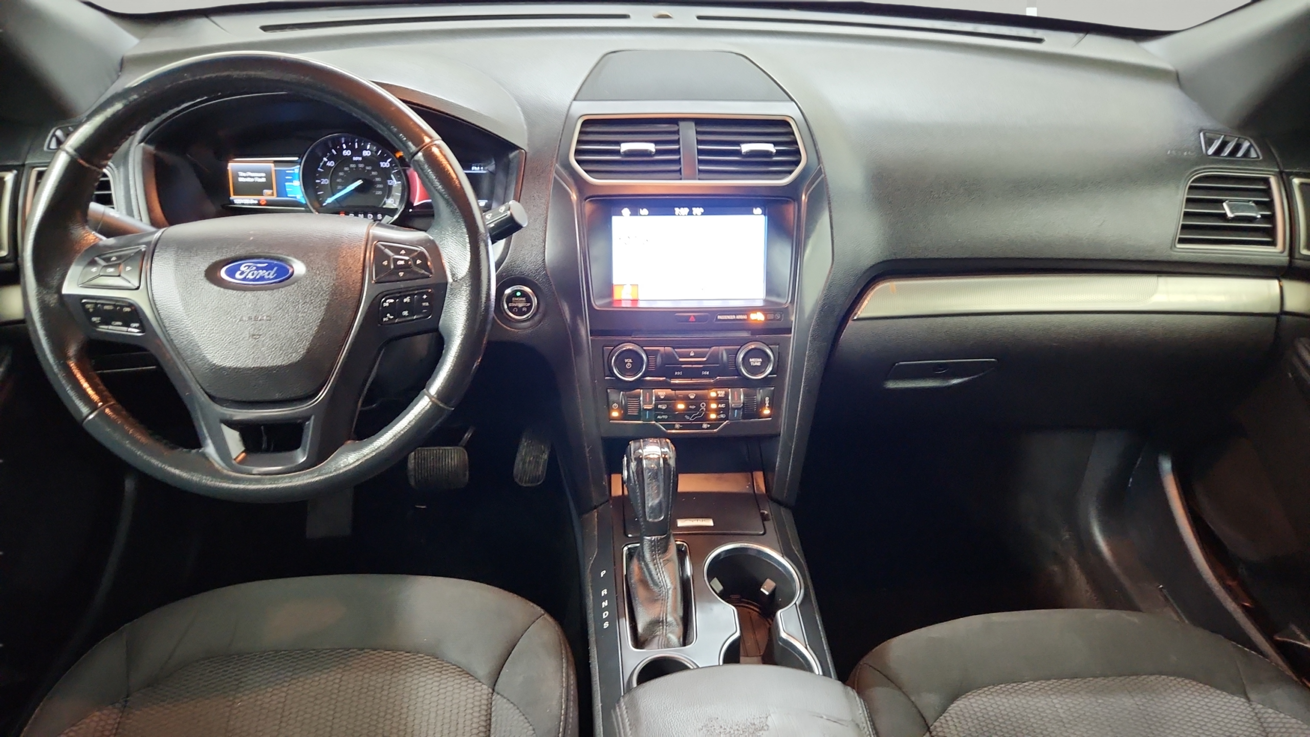 2018 Ford Explorer XLT - Photo 9