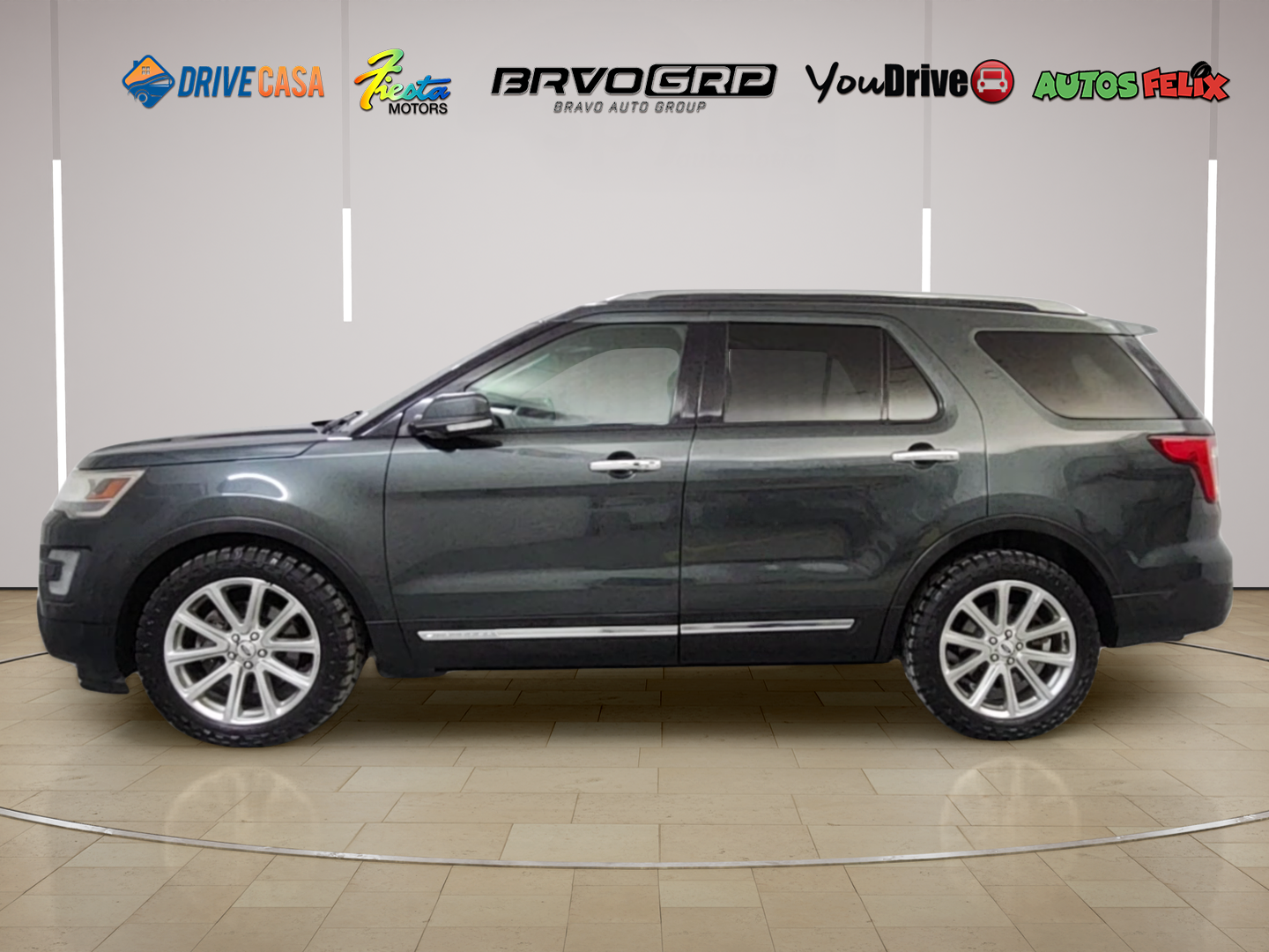 2016 Ford Explorer Limited - Photo 2
