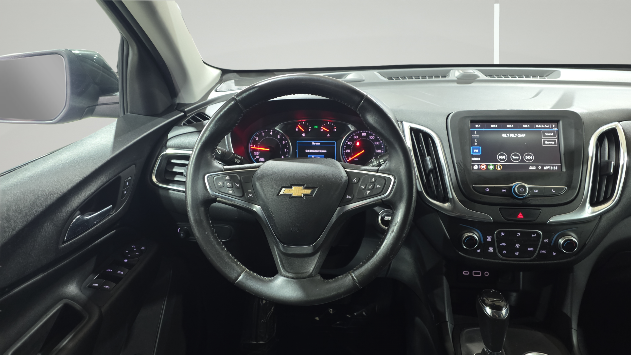 2019 Chevrolet Equinox 2FL - Photo 10