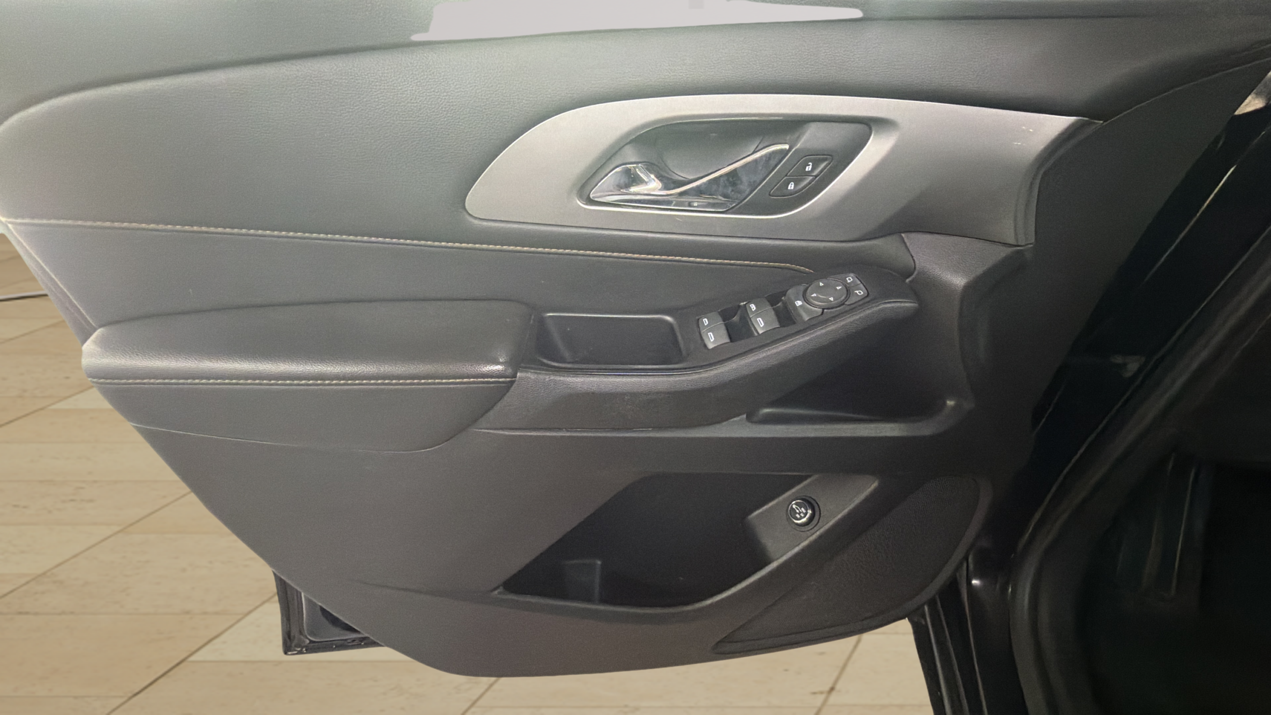 2018 Chevrolet Traverse 1LT - Photo 13