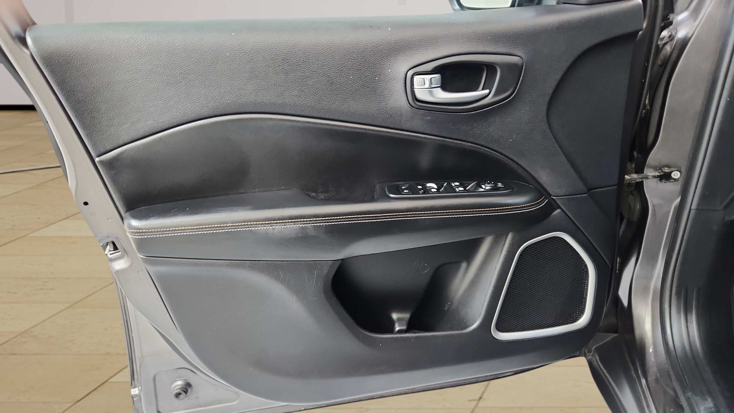 2018 Jeep Compass Latitude - Photo 13