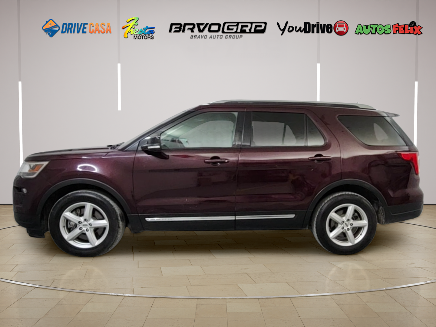 2018 Ford Explorer XLT - Photo 2