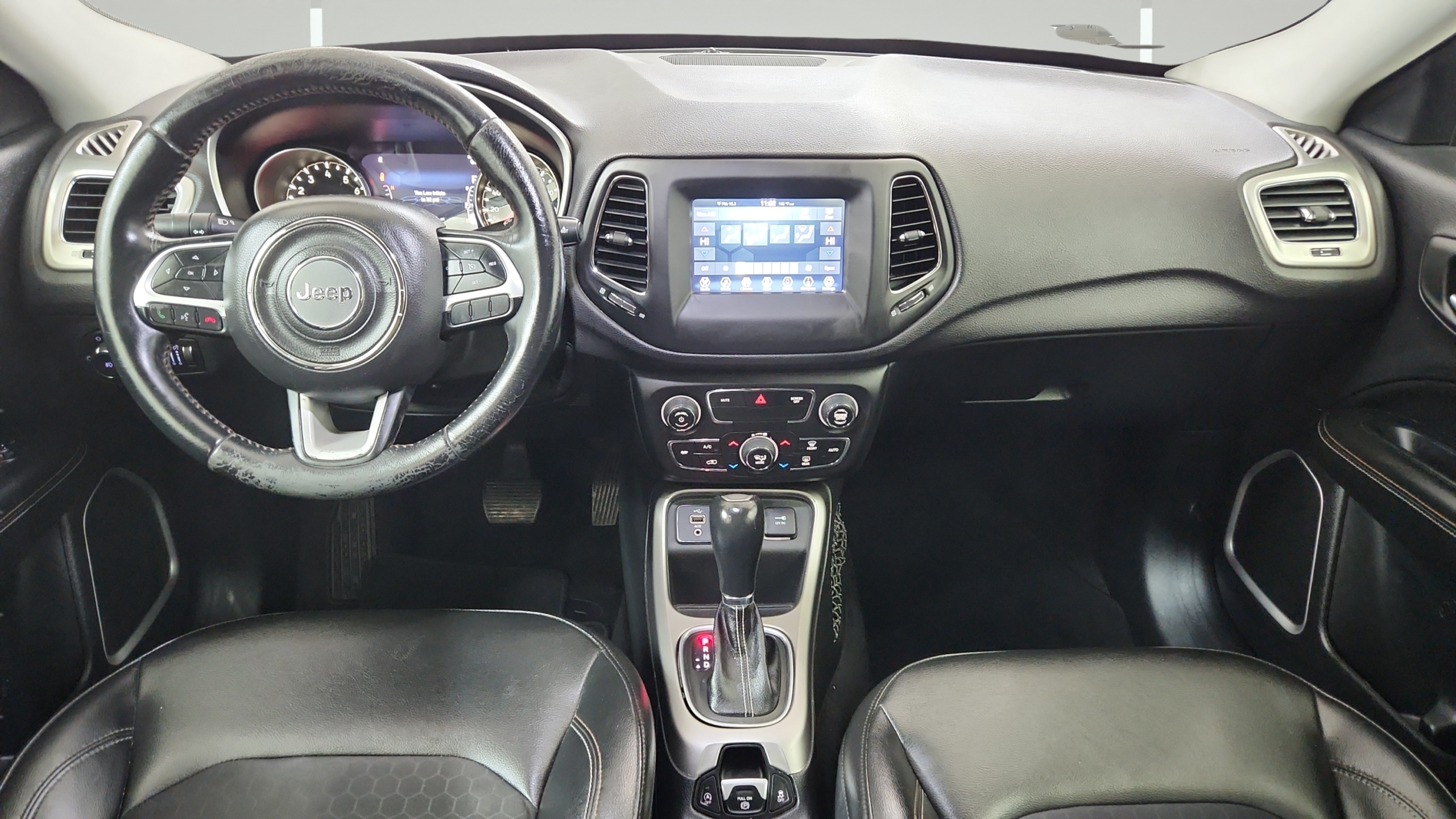 2018 Jeep Compass Latitude - Photo 9