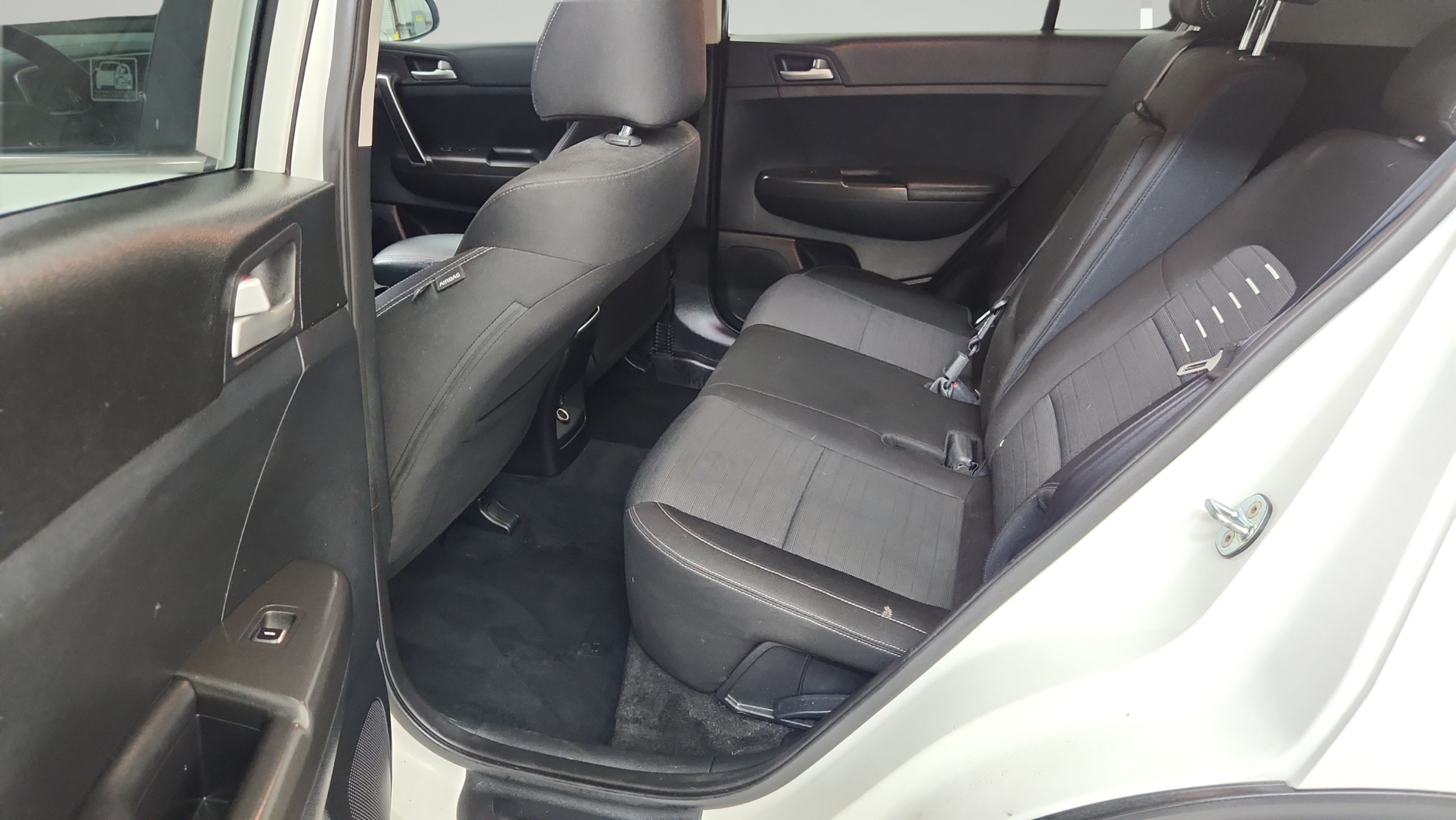 2018 Kia Sportage LX - Photo 14