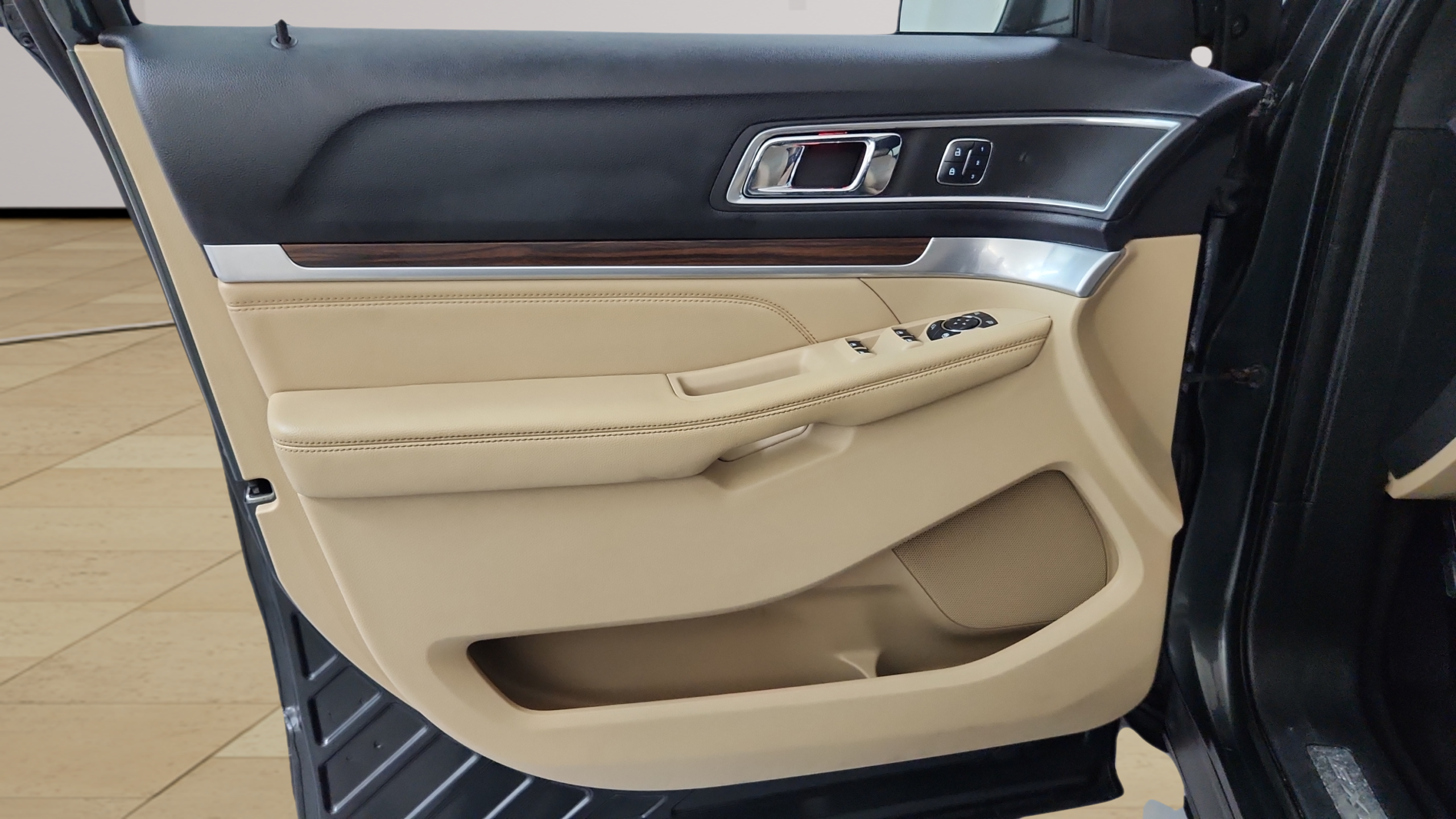 2016 Ford Explorer Limited - Photo 13