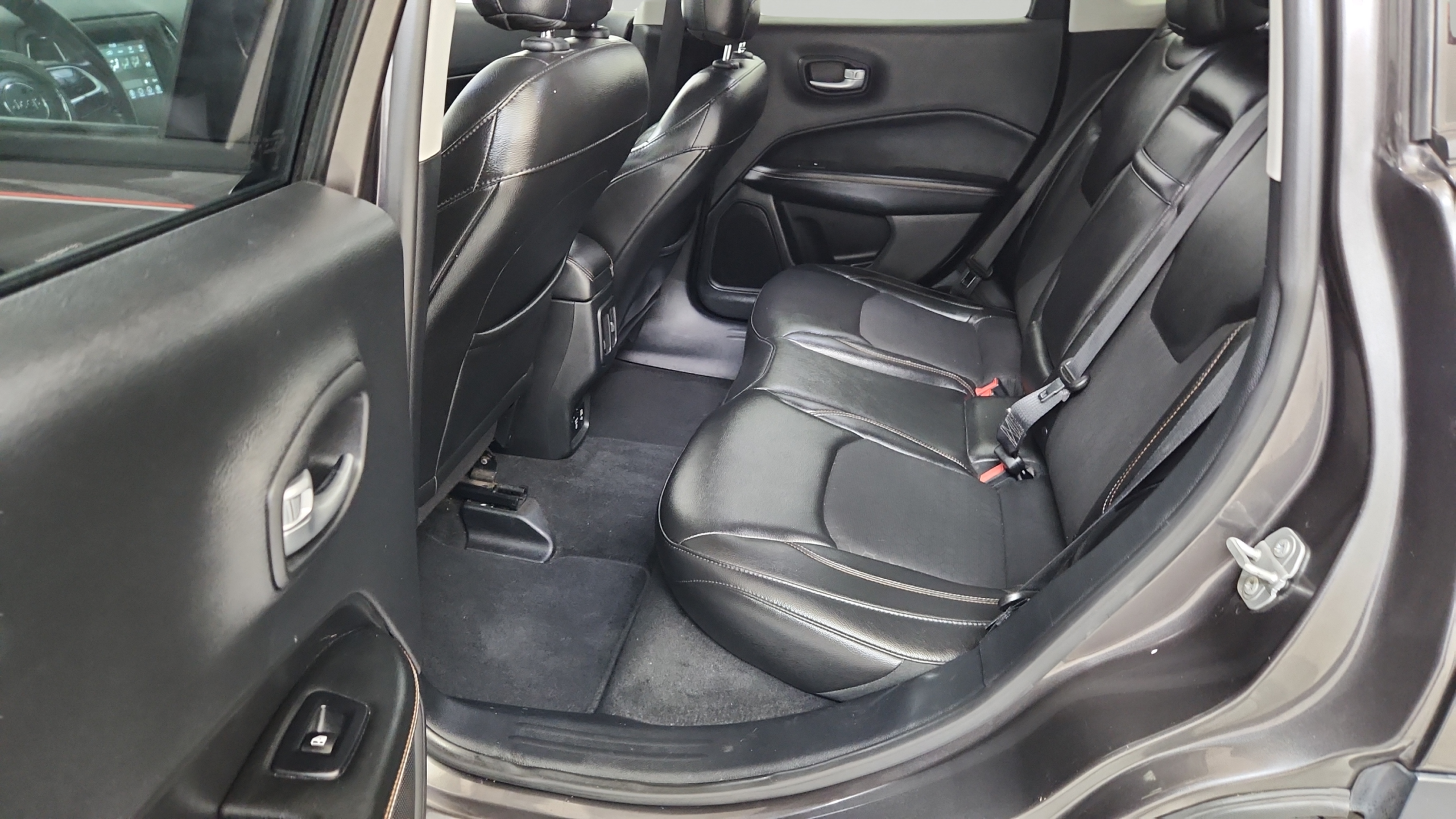 2018 Jeep Compass Latitude - Photo 14