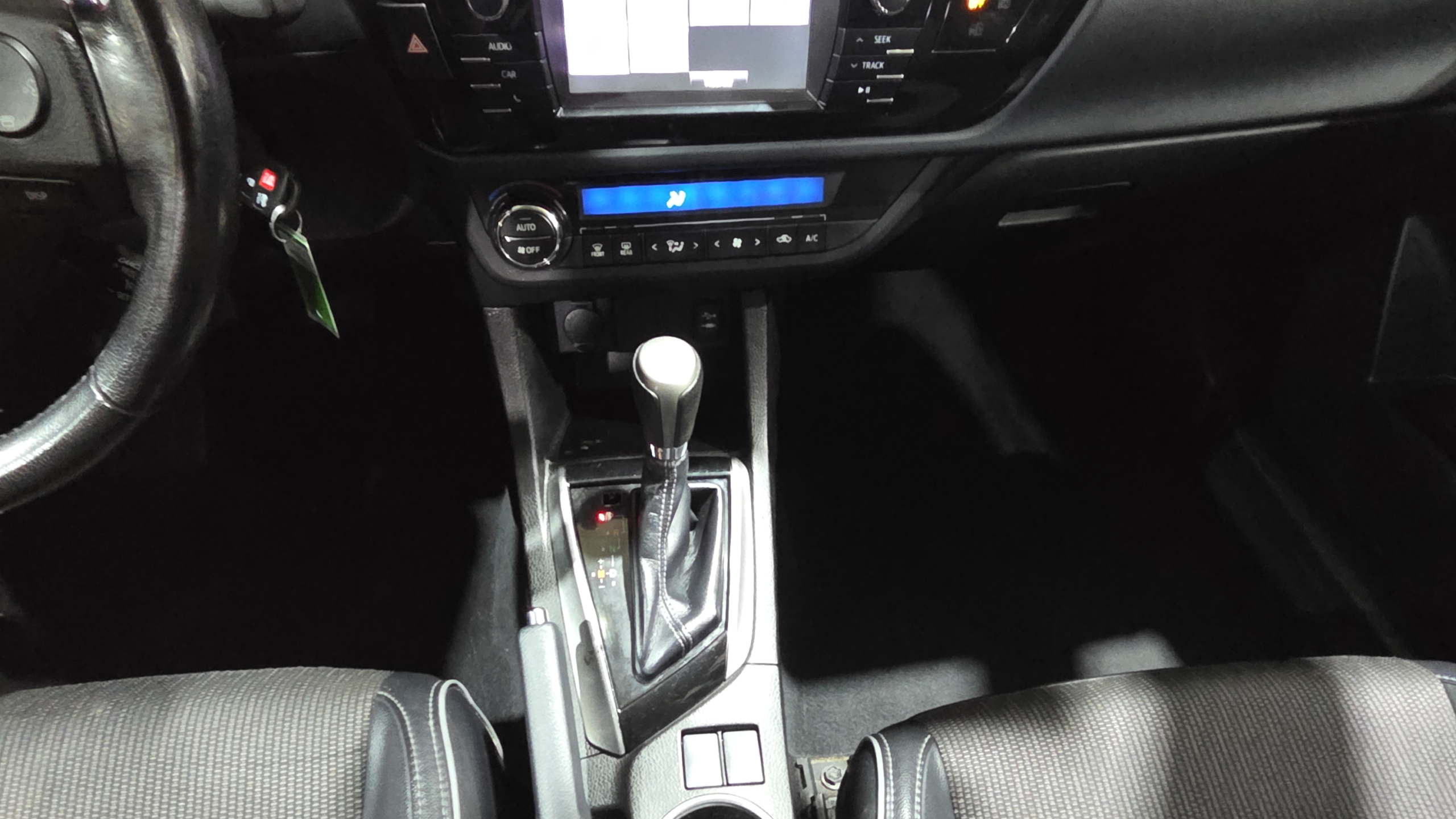 2016 Toyota Corolla S - Photo 11