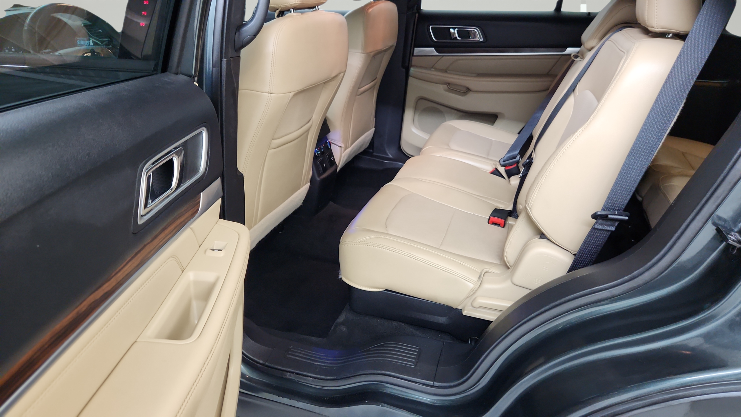 2016 Ford Explorer Limited - Photo 14