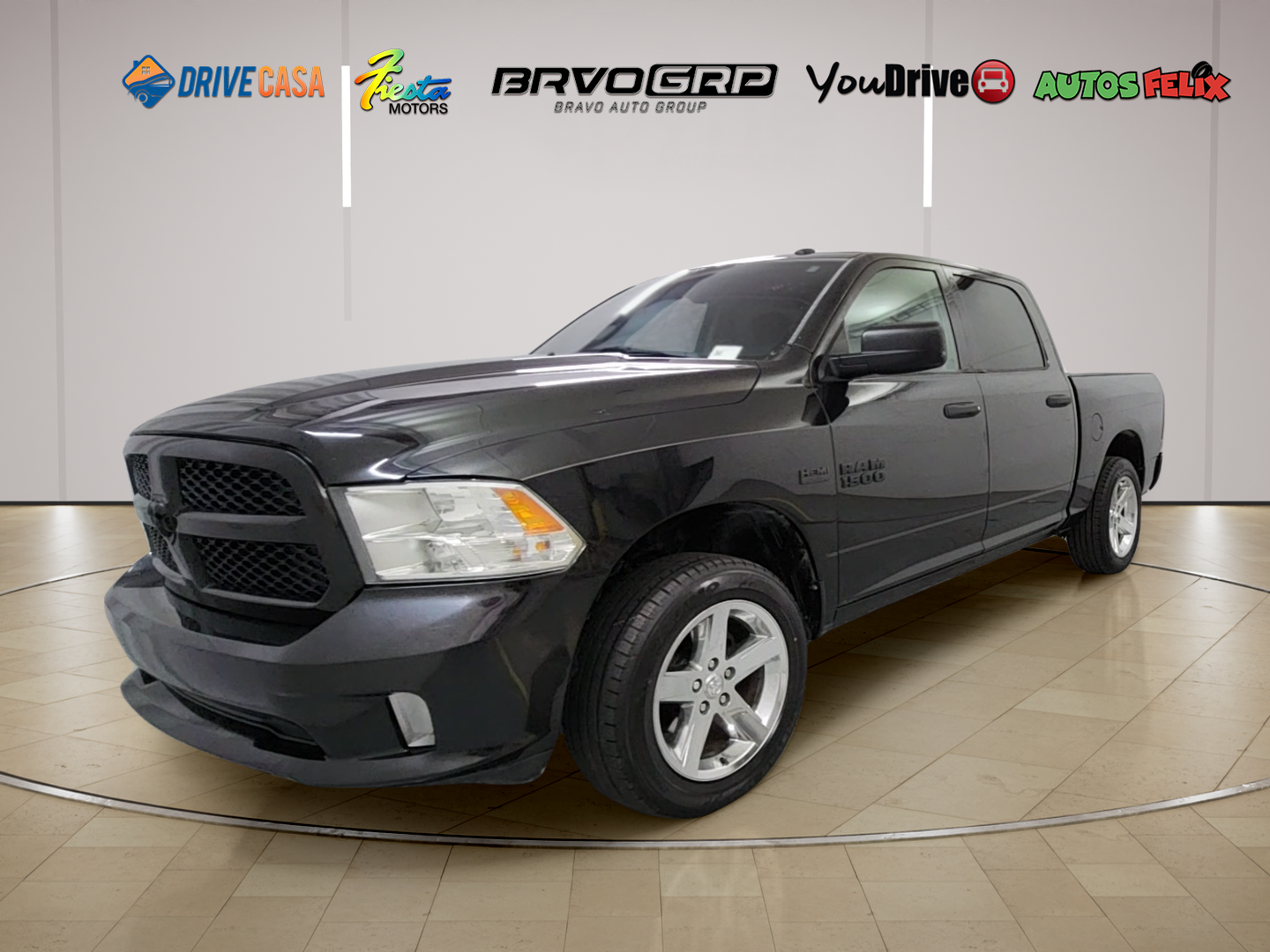 2016 RAM 1500 Express Crew Cab 5'7's photo