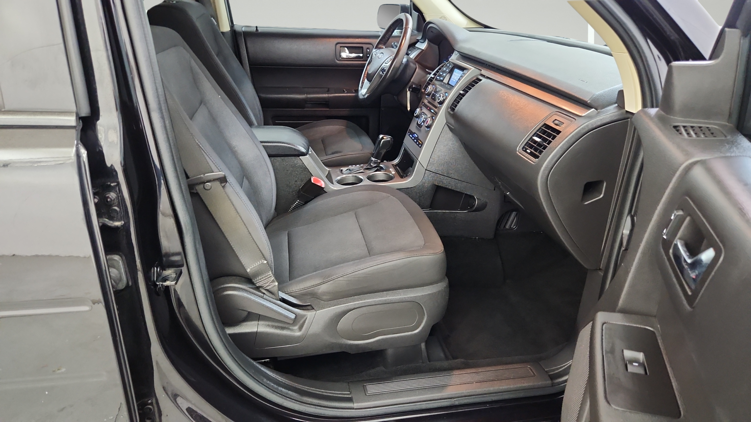 2019 Ford Flex SE - Photo 15