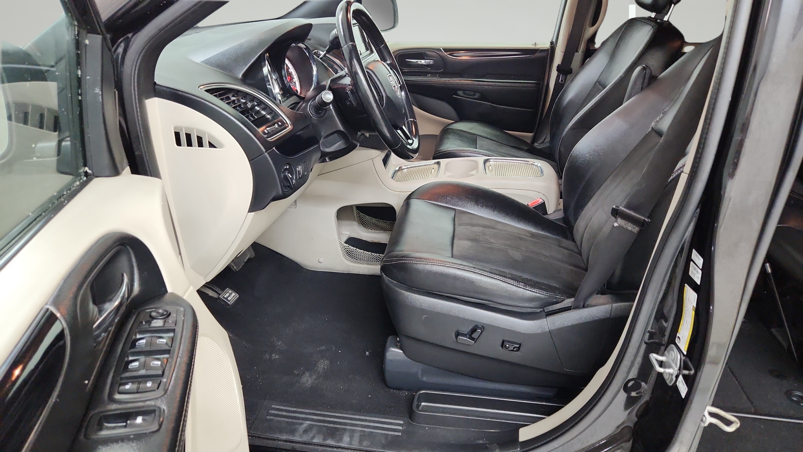 2019 Dodge Grand Caravan SXT - Photo 12