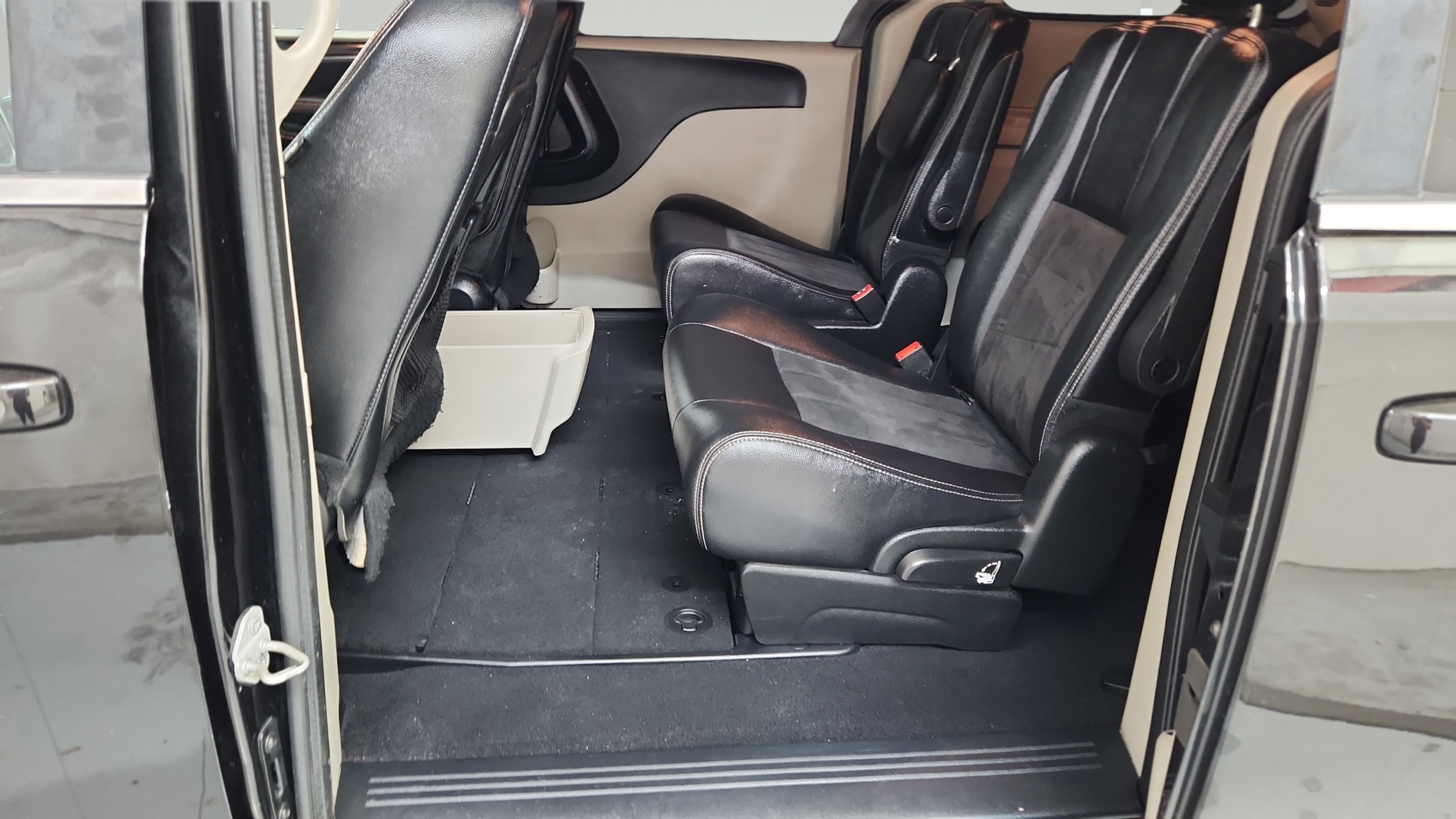 2019 Dodge Grand Caravan SXT - Photo 14
